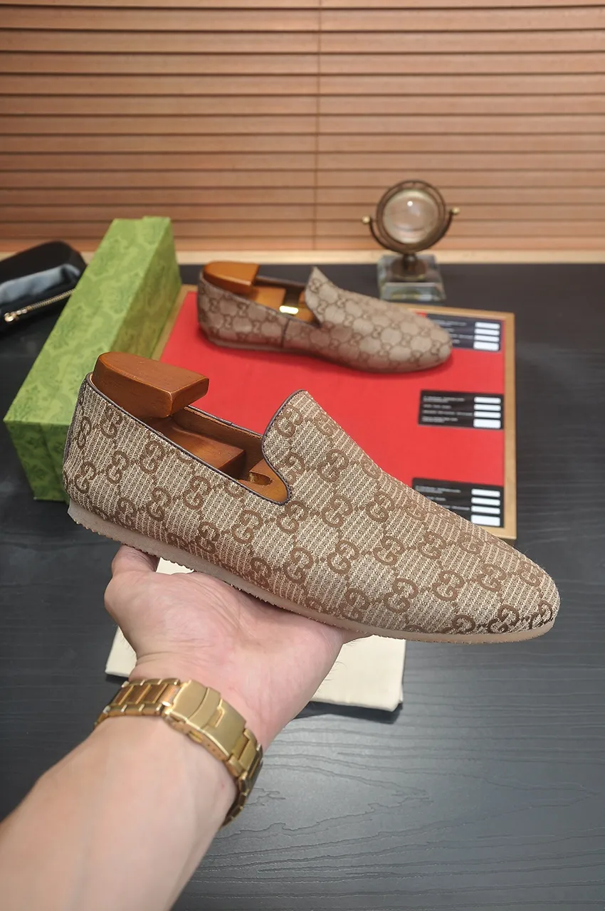 Men's men's shoes💰460💶[GUCCI Gucci] Men's wallet shoes🇮🇹Official website original 1:1 mold opening, original quality💯The upper is made of imported cowhide and Gucci original fabric➕Breathable cotton sheep lining, fine workmanship, high-end atmosphere. Has a fashionable and exemplary look. Rubber wear-resistant and anti-slip outsole. Code number: 38-44